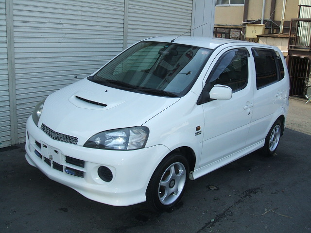 Daihatsu yrv turbo